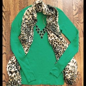 Banana Republic XS sweater.