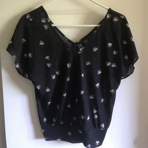 Black Cropped tee