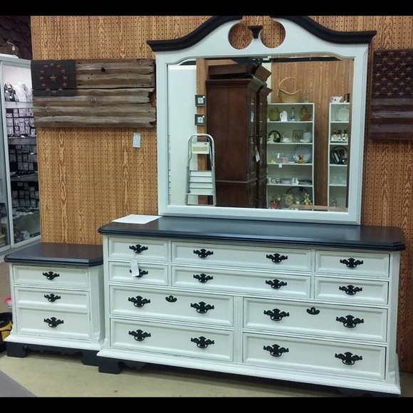 Dresser with mirror and nightstand - Picture 1 of 1