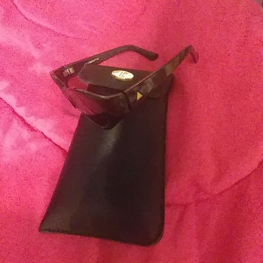 Liz Claiborne black sunglasses set