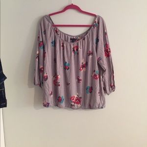 Floral gray tunic top
