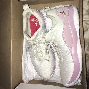 Jordan Deca Fly Premium