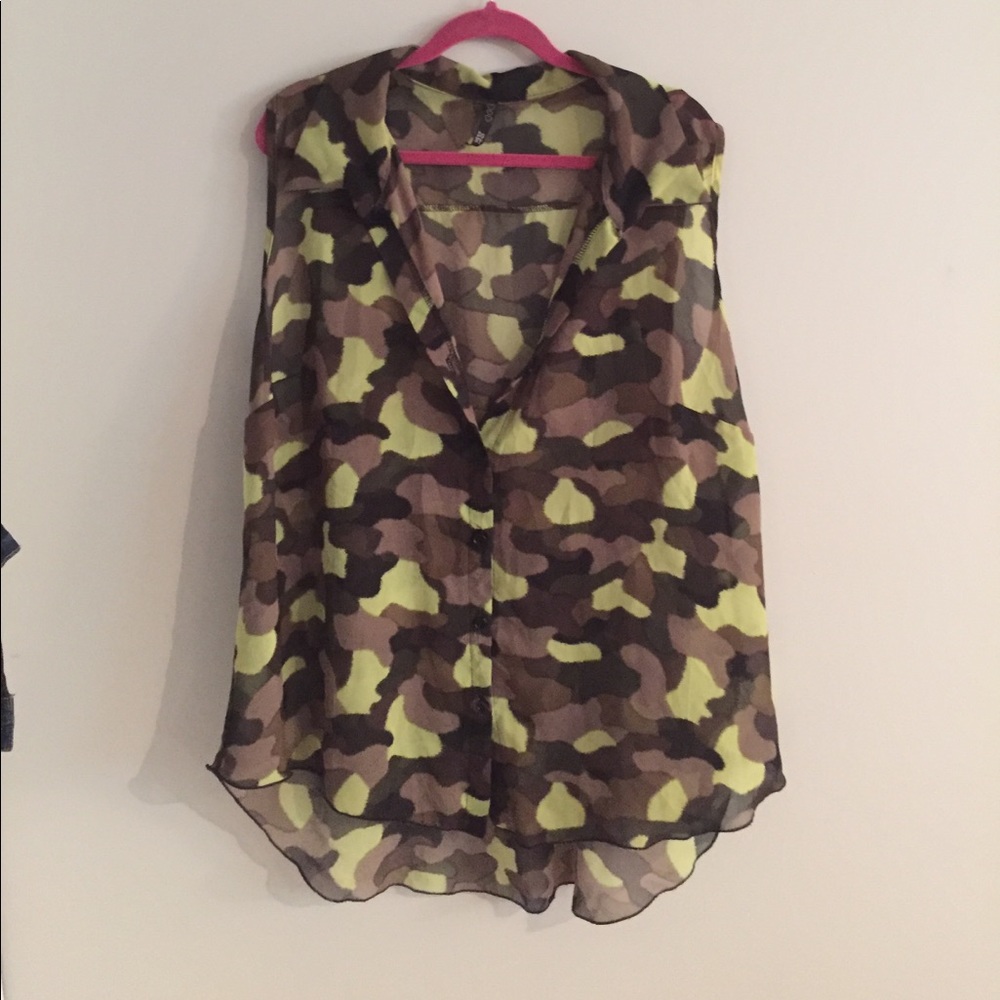 Camo flowy tank