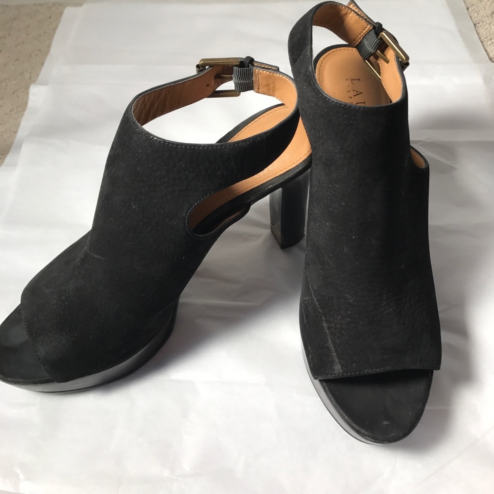 ❗️Marked down❗️8.5 black heels!!!