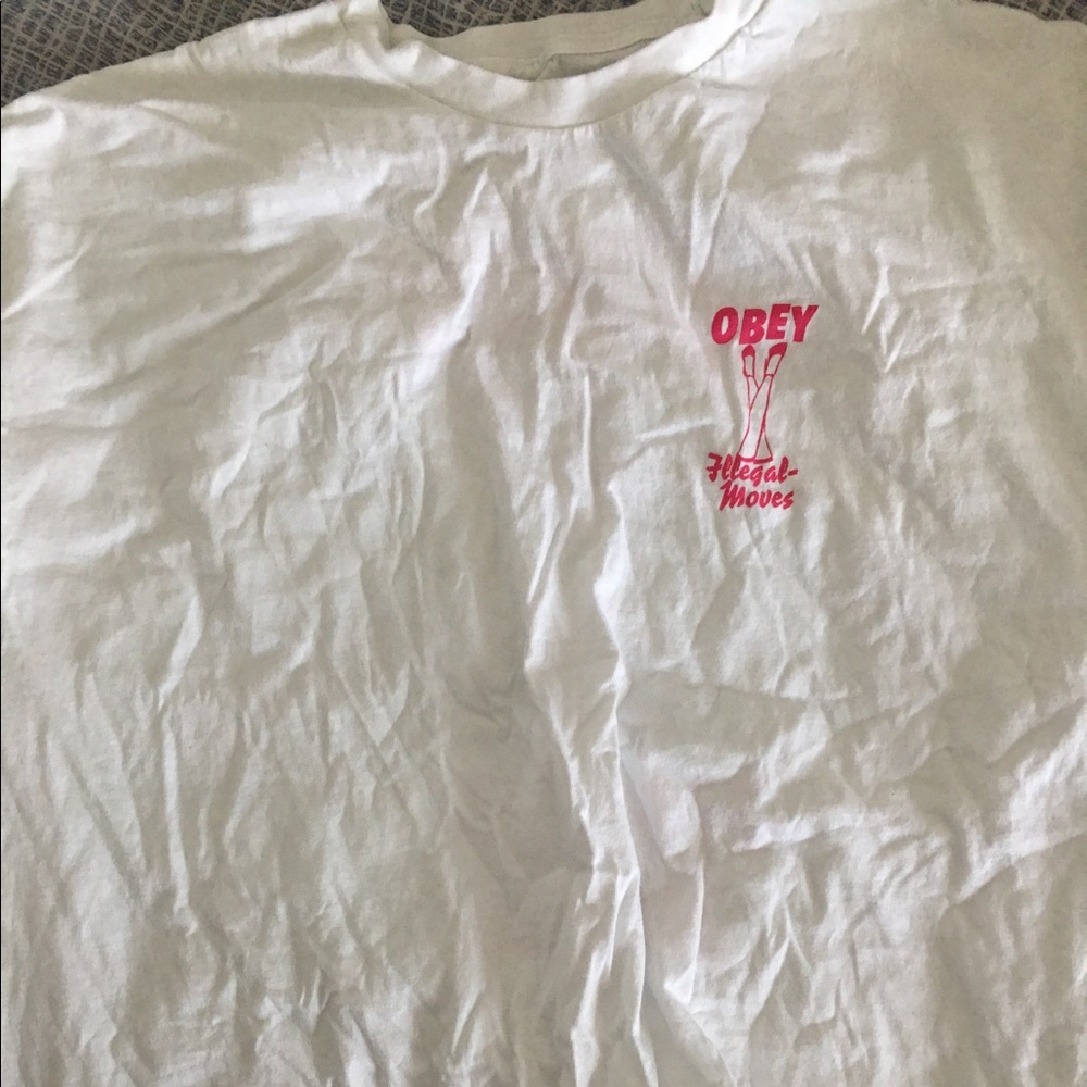 Obey illegal moves t shirt size men xl