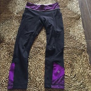 Pocketed and cropped Lululemon leggings