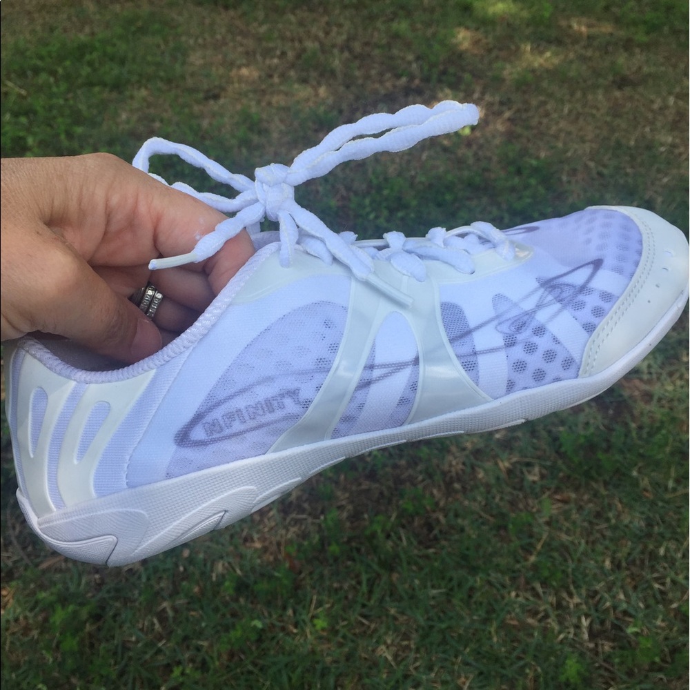 Infinity shoes NWOT