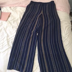 BCBG wide legged pants