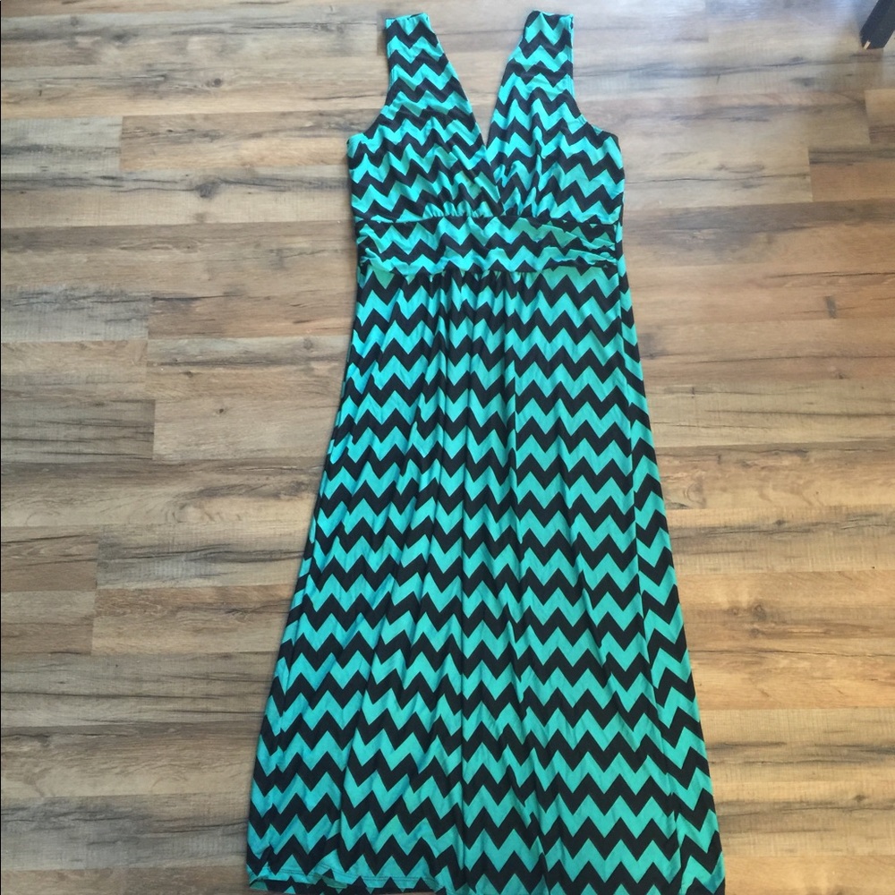 Chevron maxi dress size 2X