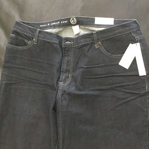 Westport Jeans - NWT Westport Modern Fit Bootcut Jeans Size 18 Westport Jeans - NWT Westport Modern Fit Bootcut Jeans Size 18