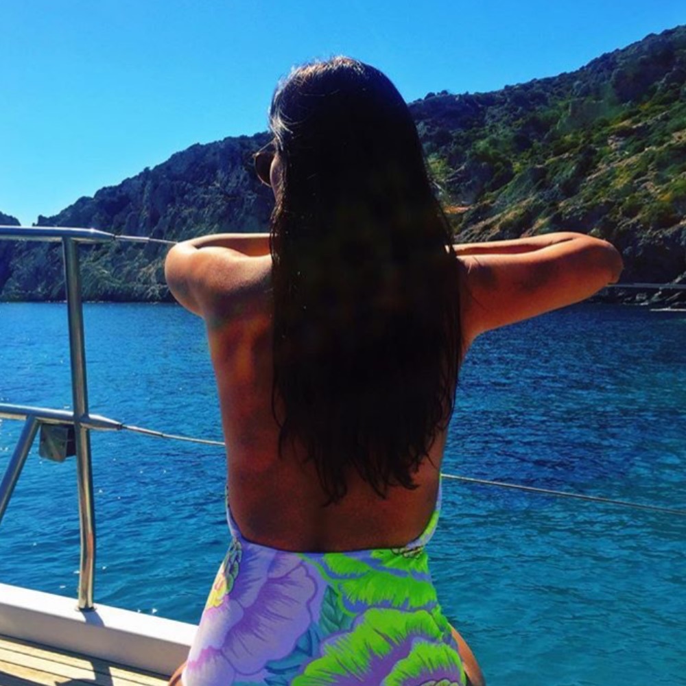 Meet your Posher, Despina