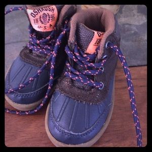 Osh Kosh boots- like new!
