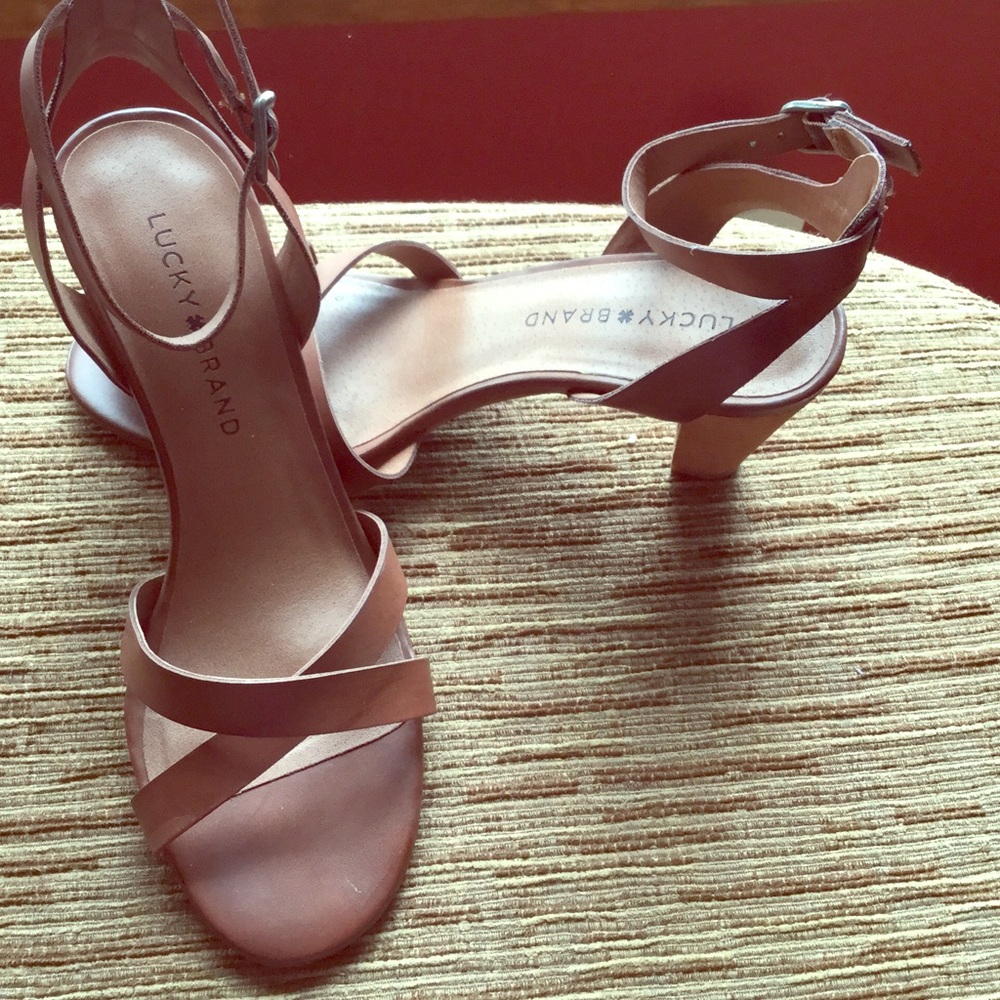 Lucky strappy heel