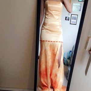 Beautiful orange Evening prom dress