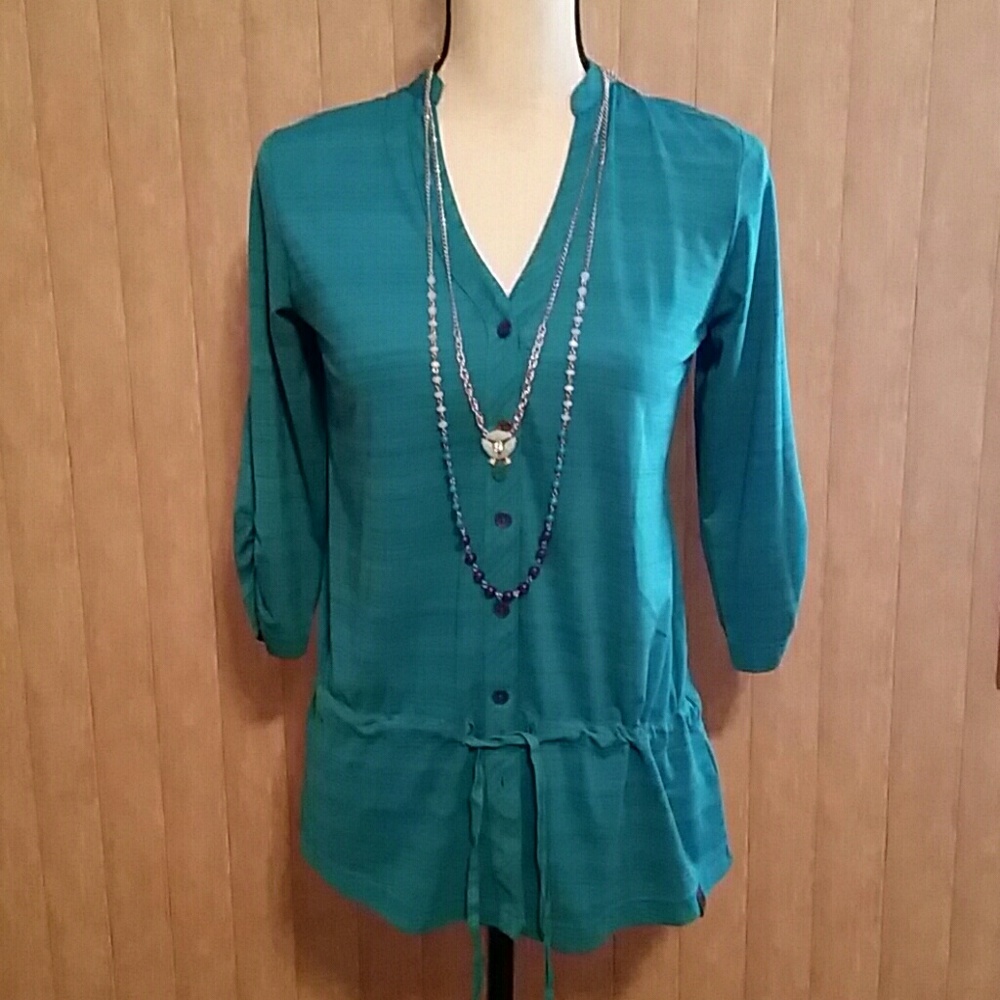 Ladies loose fit blouse