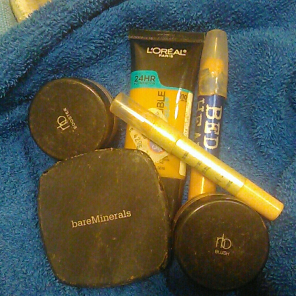 Makeup bundle