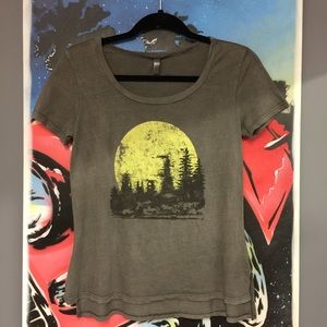 CHARCOAL TEE WITH YELLOW MOON