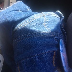 Meet your Posher, Nakia