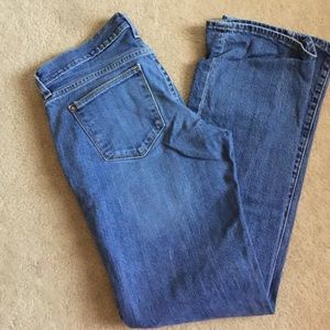 *5/$25* Old navy jeans almost new