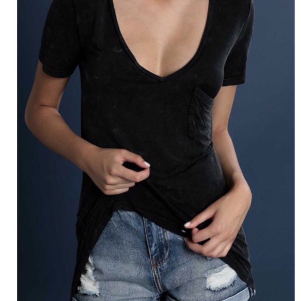 P O L Deep V Shirt 👚