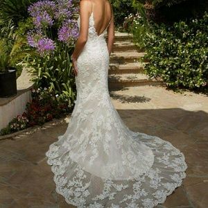 Wedding dress
