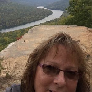 Meet your Posher, Cindy