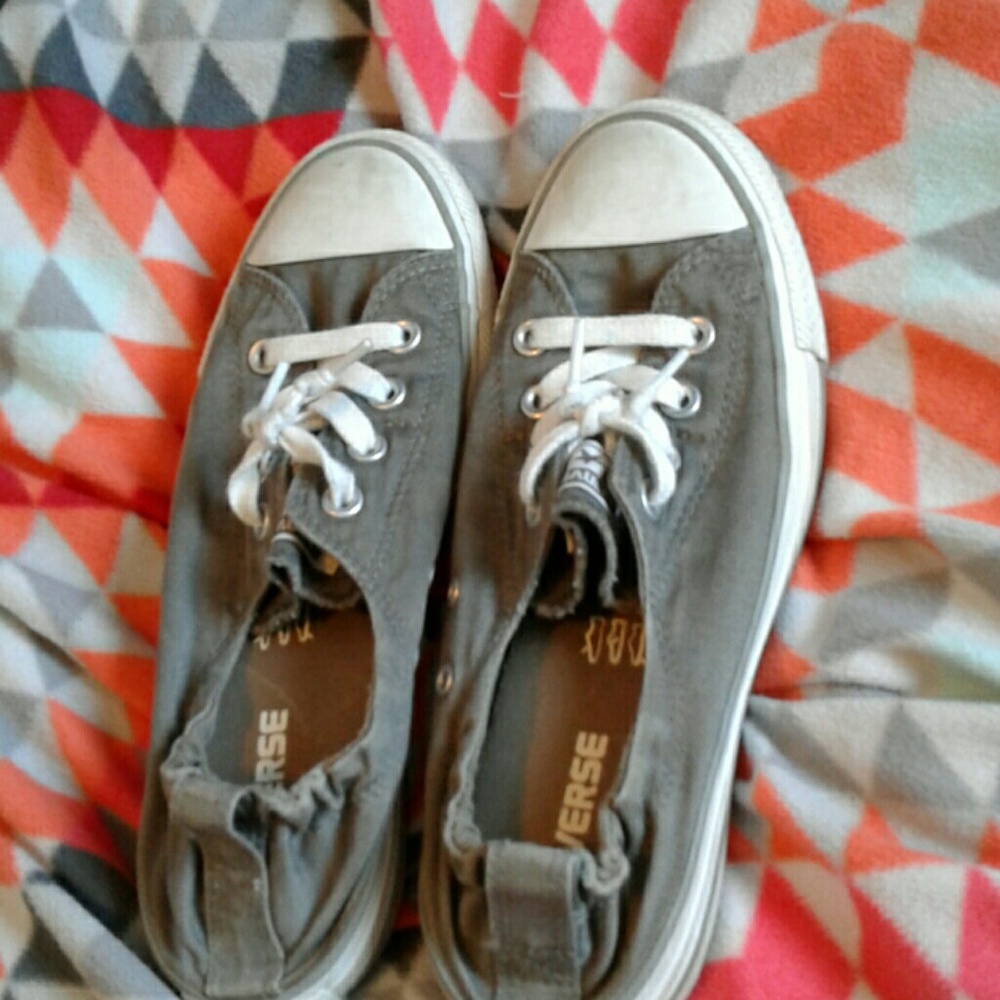 Gray converse size 6