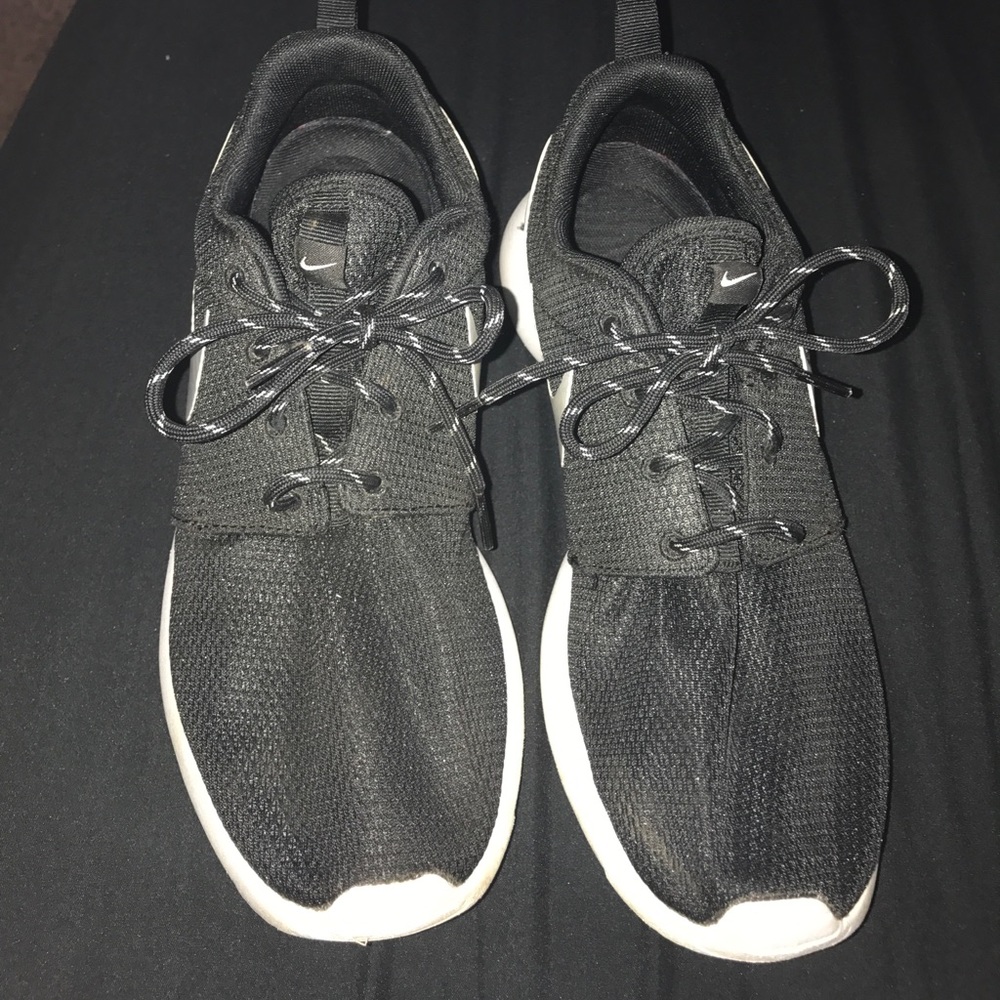 Nike roshe runs