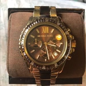 Brand new never worn Michael Kors watch.
