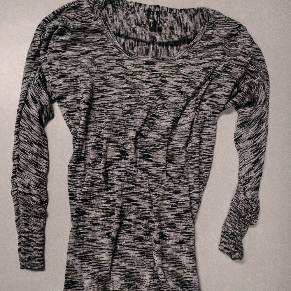 NWOT Knitted top XS Guess by Marciano