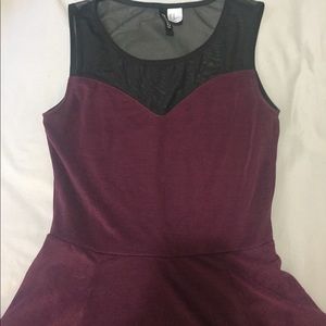 Maroon sweetheart neckline dress