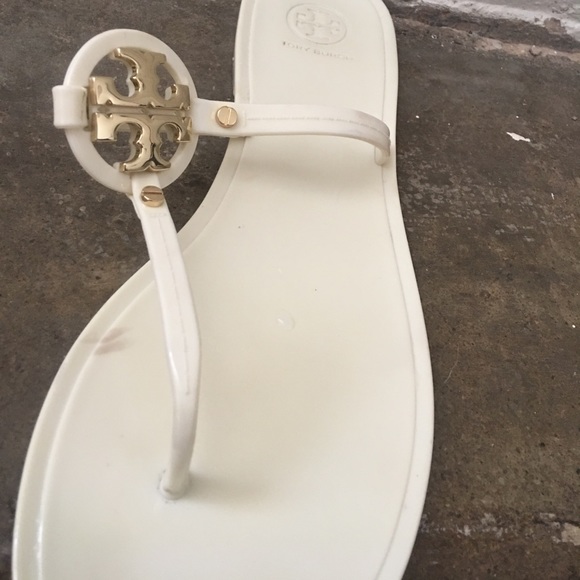 Tory Burch White Jelly Flip Flops! - Picture 4 of 5