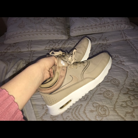 Nike Shoes - Tan Nike Airmax Theas