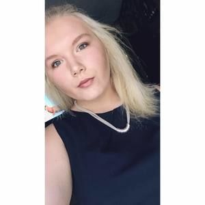 Meet your Posher, Carolyn