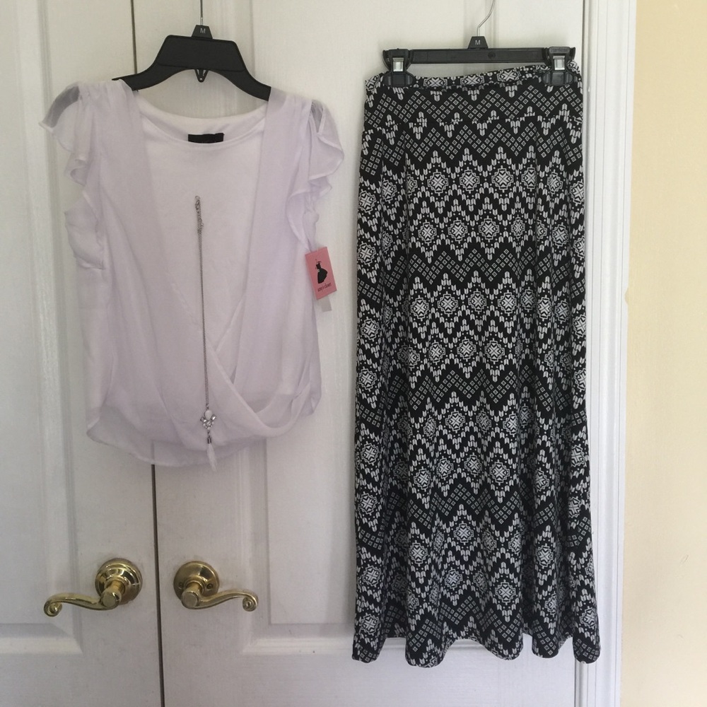 Amy's closet girl 2pcs necklace top & skirt M