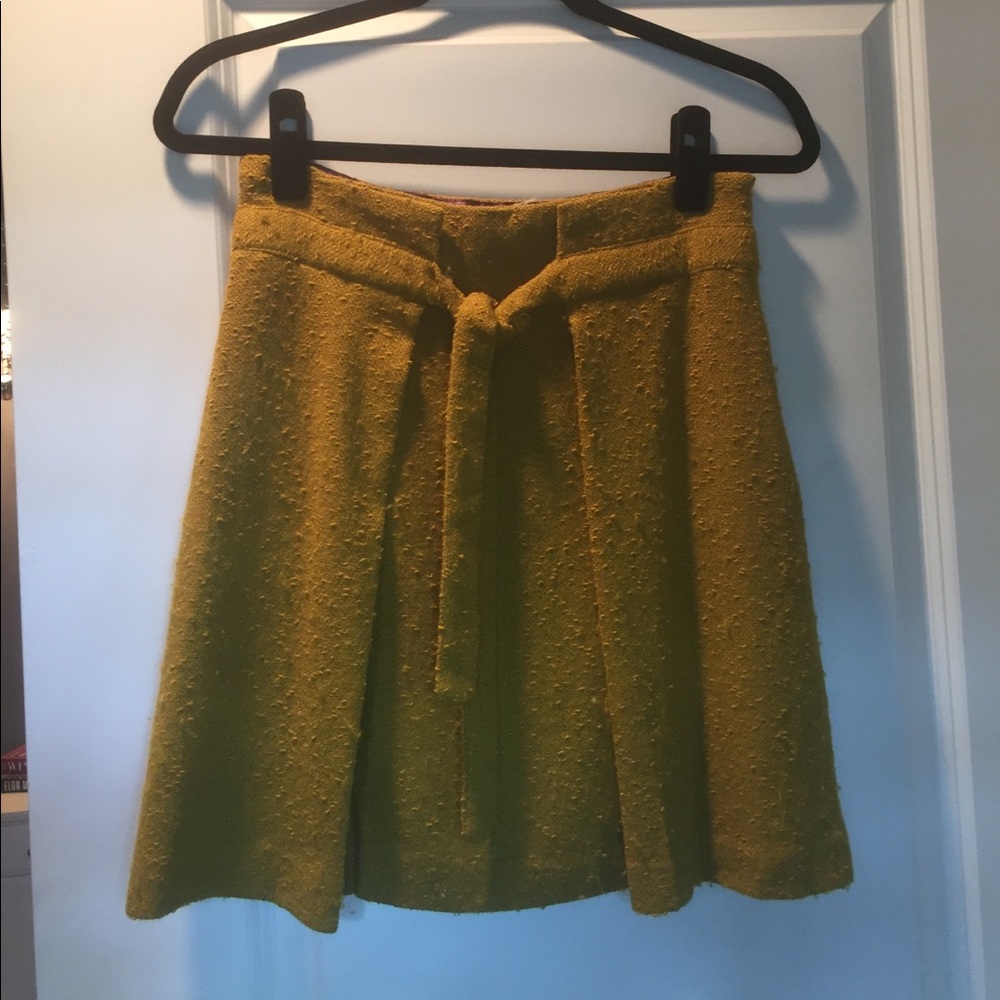 Like new textured high waisted Milly skirt