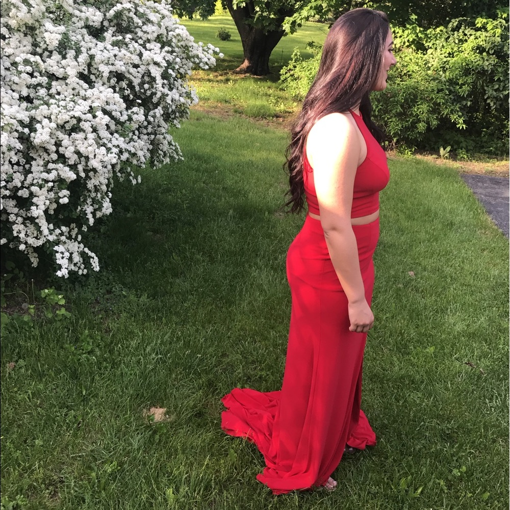 RED SHERRI HILL TWO PIECE PROM DRESS - Picture 2 of 3