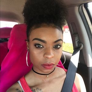 Meet your Posher, Chloe