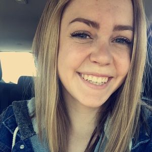 Meet your Posher, Cierra