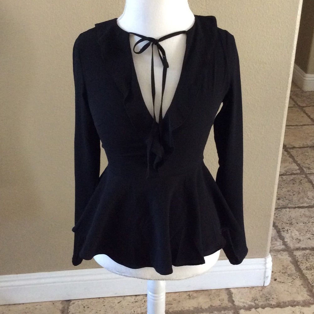Fitted flowy top NWOT