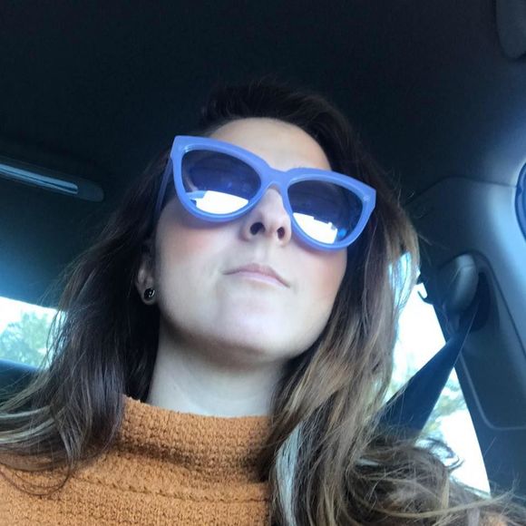 Meet your Posher - Picture 5 of 5