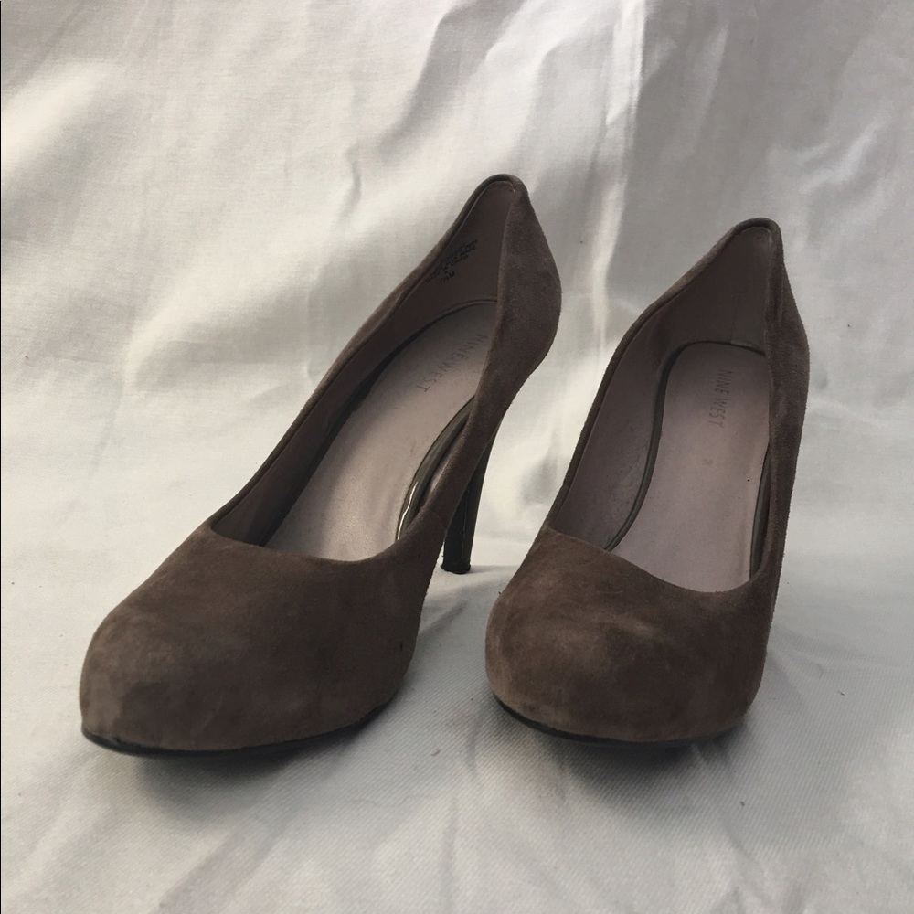 Nine West taupe heels