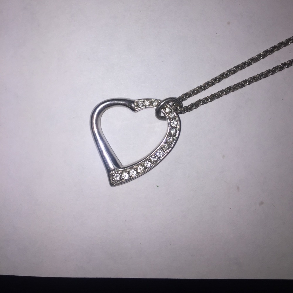 Sterling silver heart necklace ❤️