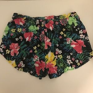 H&M Divided Floral Print Shorts