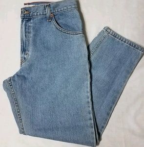 NWT LEVI'S Relaxed Jeans size 12 Short "MOM JEANS"