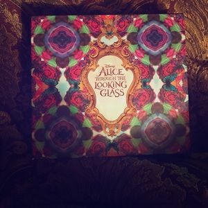 Alice and wonderland palette