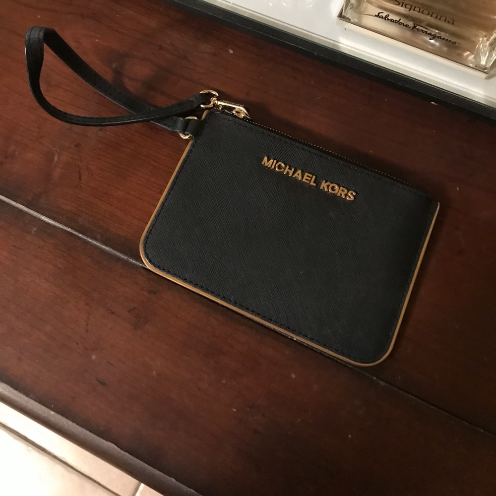 Michael Kors wristlet