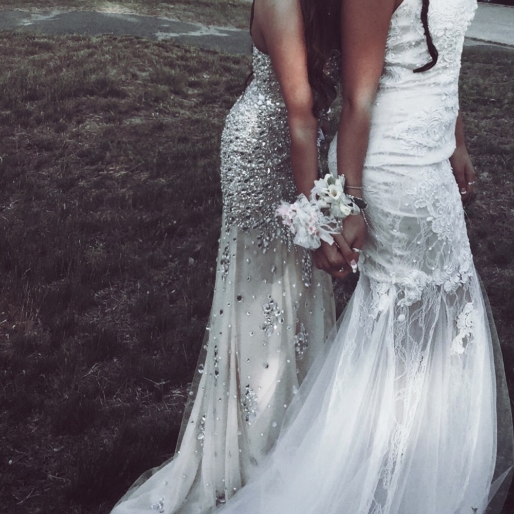 Prom Dress!! - Picture 2 of 3