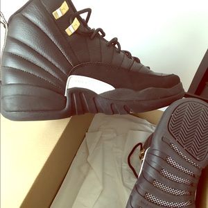 Retro Air Jordan 12 - black/gold/white