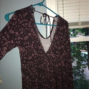 American eagle soft and sexy floral tie shirt